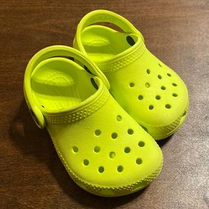 Crocs infant toddlers Sz6
